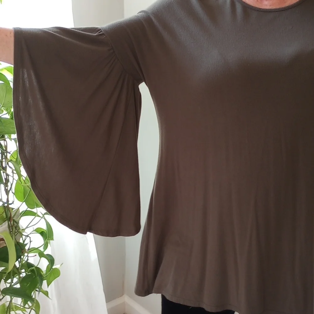 Boutique Tunic - Picture 3 of 4